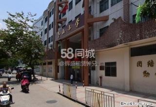 德政街 2室1厅1卫 - 汕尾28生活网 sw.28life.com