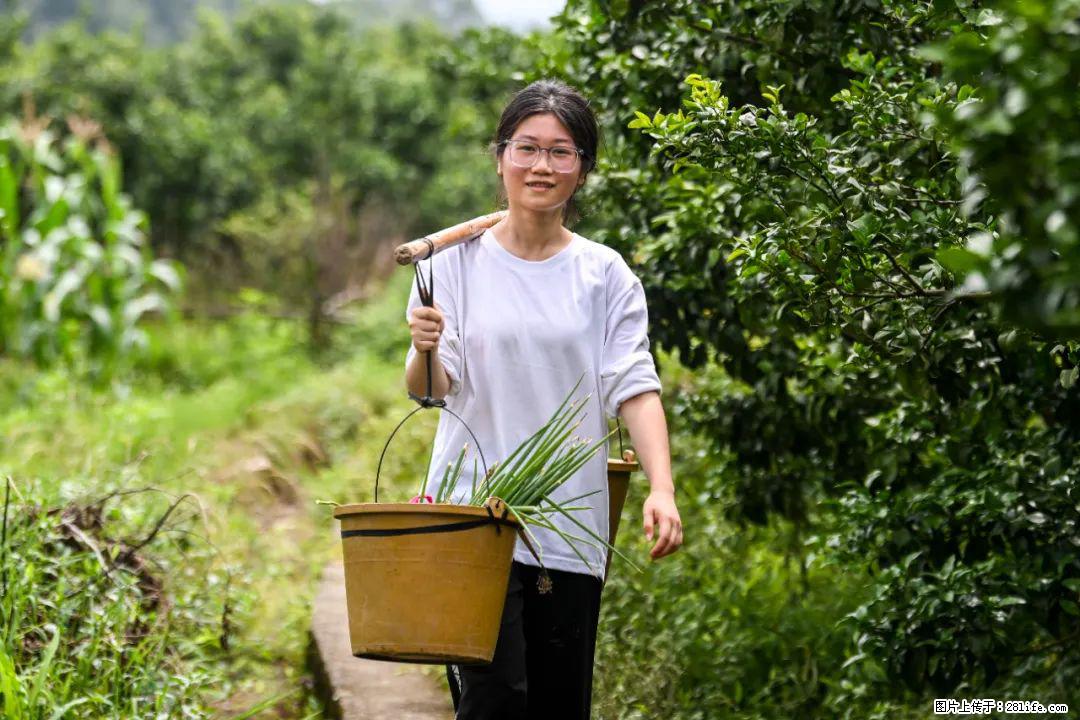 全网追的“扁担女孩”，找了一份暑假工，时薪12元 - 汕尾生活资讯 - 汕尾28生活网 sw.28life.com